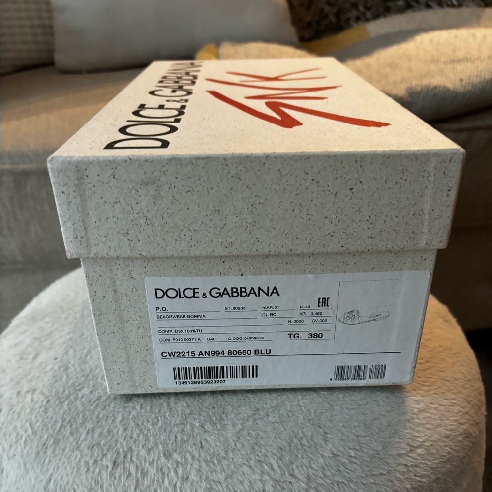 Gently worn Dolce and Gabbana rubber sandals size 38